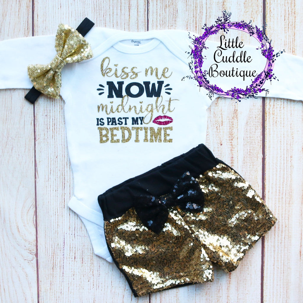 Kiss Me Now Midnight Is Past My Bedtime Shorts Outfit